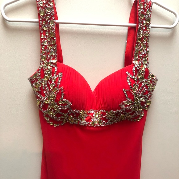 Faviana prom dress - Picture 5 of 6